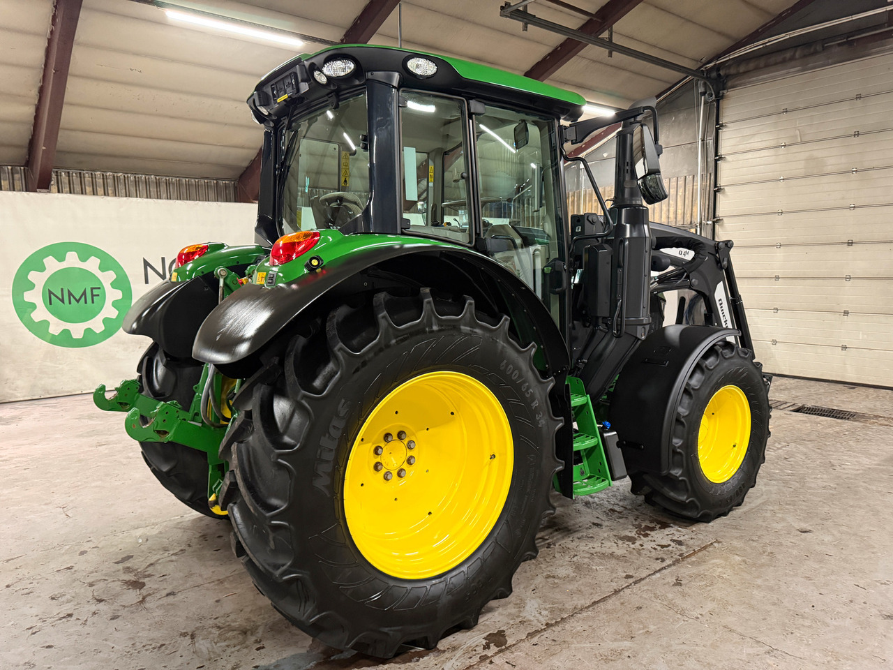 John Deere 6100M - Tracteur agricole: photos 5 John Deere 6100M - Tracteur agricole: photos 5