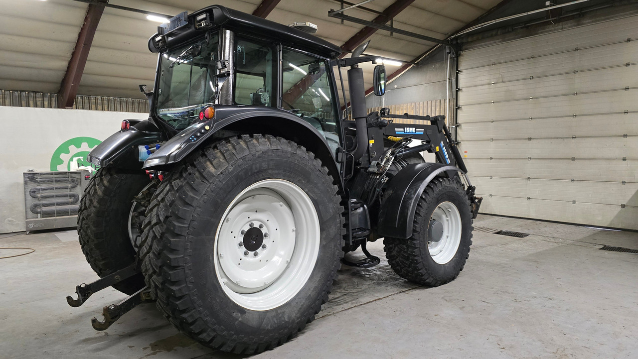 Valtra T182 - Tracteur agricole: photos 5 Valtra T182 - Tracteur agricole: photos 5