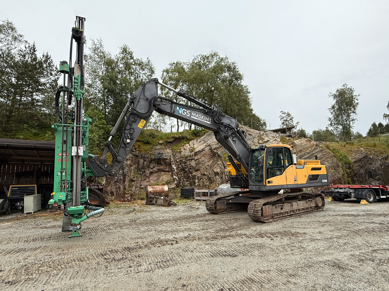 Volvo EC250DL med Montabert tårn - Pelle sur chenille: photos 2 Volvo EC250DL med Montabert tårn - Pelle sur chenille: photos 2
