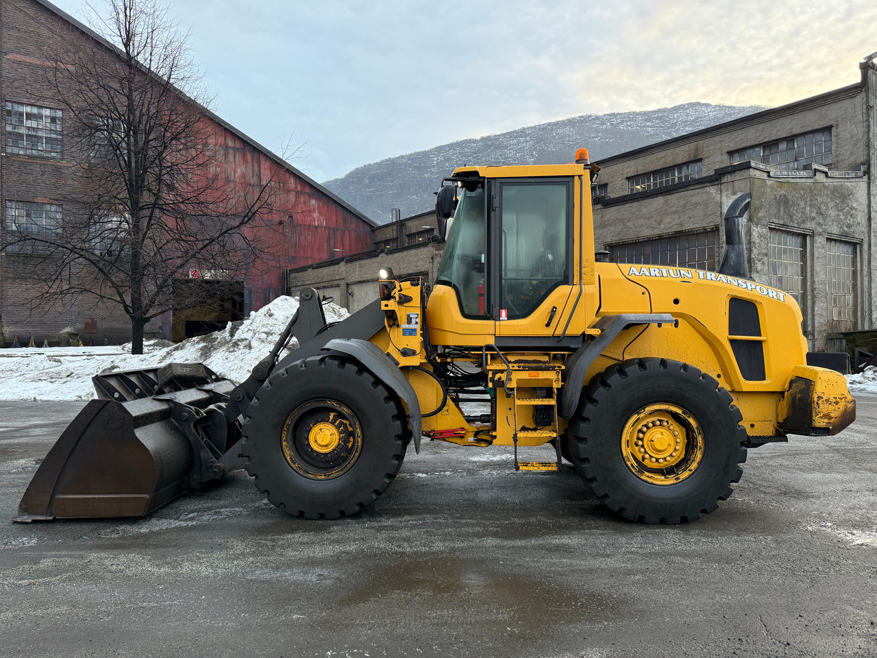 Volvo L70G - Chargeuse sur pneus: photos 2 Volvo L70G - Chargeuse sur pneus: photos 2