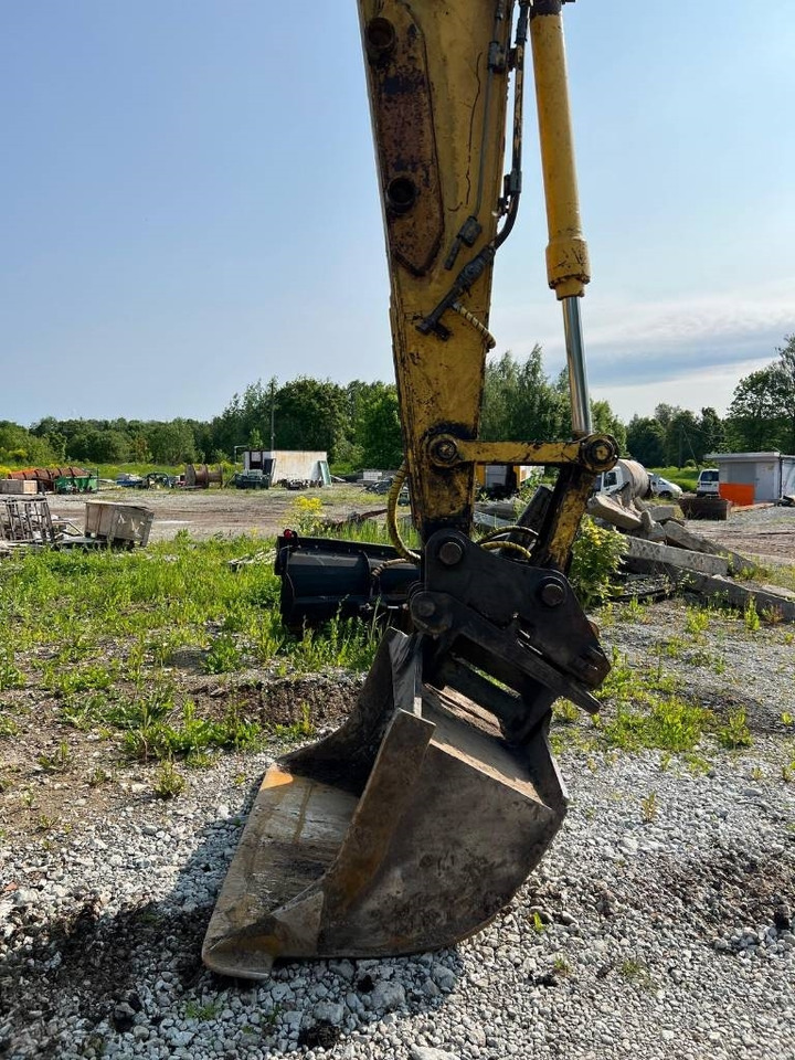 Pelle sur chenille NEW HOLLAND KOBELCO E235BSRLC-2: photos 7