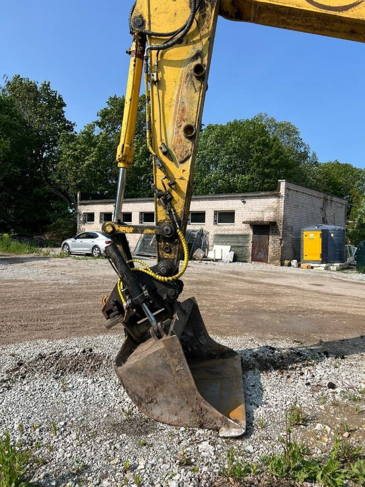 Pelle sur chenille NEW HOLLAND KOBELCO E235BSRLC-2: photos 8