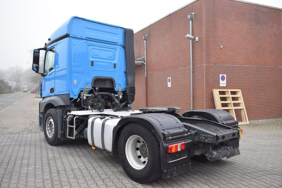 Mercedes-Benz Actros 1843 Stream Space Kipphydraulik Klima - Tracteur routier: photos 5 Mercedes-Benz Actros 1843 Stream Space Kipphydraulik Klima - Tracteur routier: photos 5