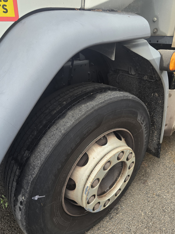 DAF LF 320 - Camion fourgon: photos 4 DAF LF 320 - Camion fourgon: photos 4