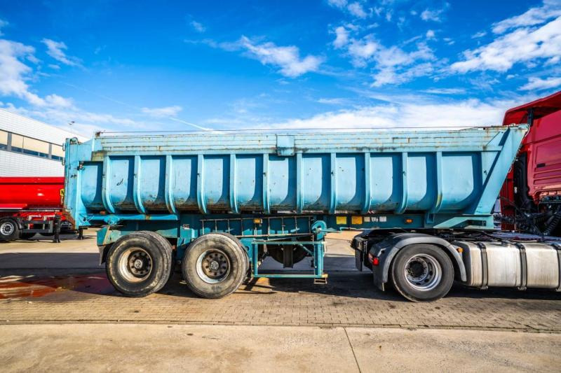 Benalu FRUEHAUF DF33 - Semi-remorque benne: photos 3 Benalu FRUEHAUF DF33 - Semi-remorque benne: photos 3