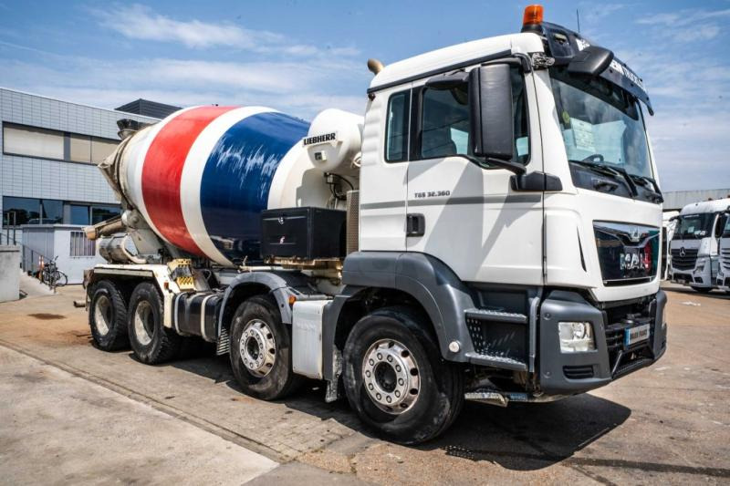 MAN TGS 32 360 BB+ LIEBHERR 9m3 - Camion malaxeur: photos 2 MAN TGS 32 360 BB+ LIEBHERR 9m3 - Camion malaxeur: photos 2