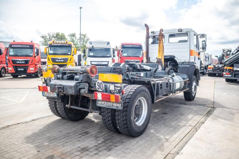 Mercedes SK 2024 HN - Camion ampliroll: photos 3 Mercedes SK 2024 HN - Camion ampliroll: photos 3