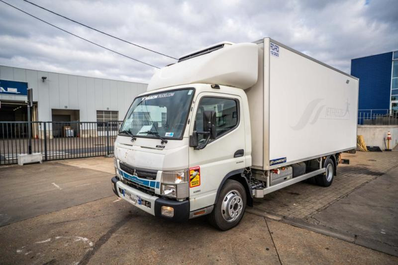 Mitsubishi Fuso FUSO CANTER 7C15-DUONIIC HYBRID / 600 BI TEMP - Utilitaire frigorifique: photos 1 Mitsubishi Fuso FUSO CANTER 7C15-DUONIIC HYBRID / 600 BI TEMP - Utilitaire frigorifique: photos 1