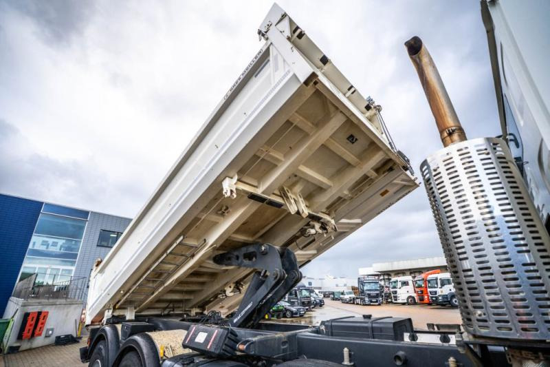 Renault C 480 - Camion benne: photos 4 Renault C 480 - Camion benne: photos 4