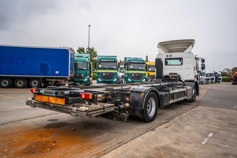 Renault D WIDE 380 DXI+DHOLLANDIA 1.5 T - Camion porte-conteneur/ Caisse mobile: photos 4 Renault D WIDE 380 DXI+DHOLLANDIA 1.5 T - Camion porte-conteneur/ Caisse mobile: photos 4