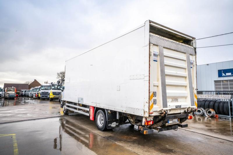 Renault MIDLUM 220 (16T)+ DHOLLANDIA 2T. - Camion fourgon: photos 5 Renault MIDLUM 220 (16T)+ DHOLLANDIA 2T. - Camion fourgon: photos 5