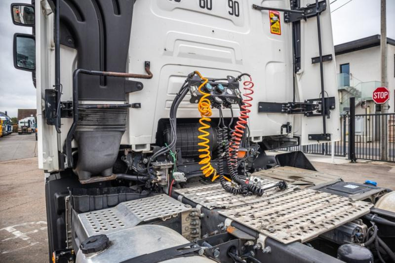 Renault T520+INTARDER+BIG AXLE+ 70Ton - Tracteur routier: photos 5 Renault T520+INTARDER+BIG AXLE+ 70Ton - Tracteur routier: photos 5