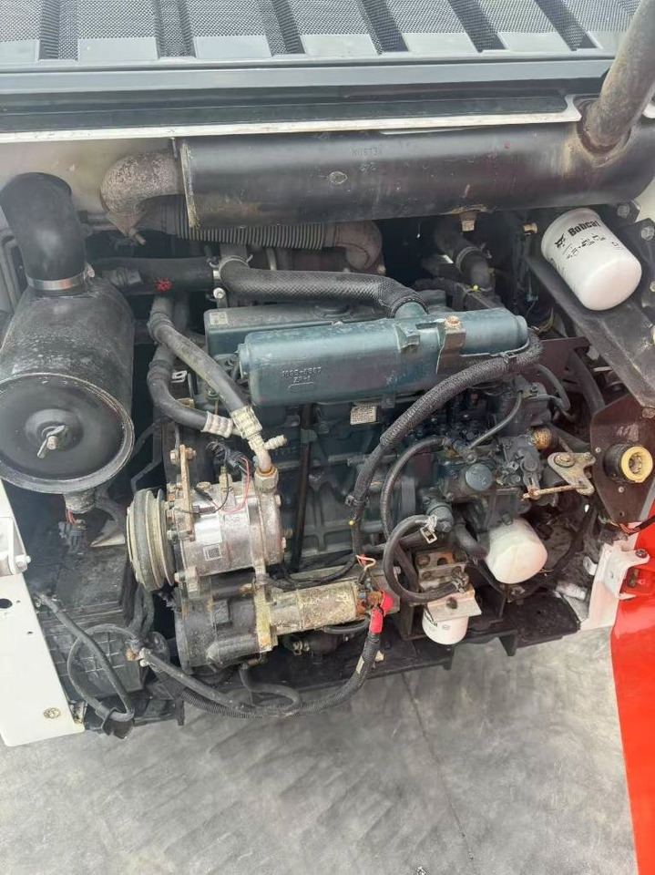 Bobcat S 160 - Mini chargeuse: photos 4 Bobcat S 160 - Mini chargeuse: photos 4