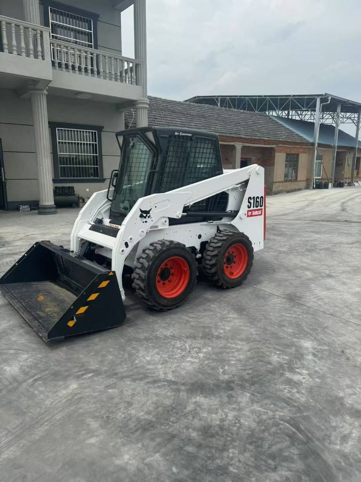 Bobcat S 160 - Mini chargeuse: photos 5 Bobcat S 160 - Mini chargeuse: photos 5