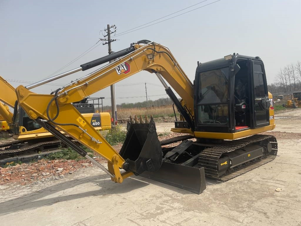 CAT 307E2  - Mini pelle: photos 2 CAT 307E2  - Mini pelle: photos 2