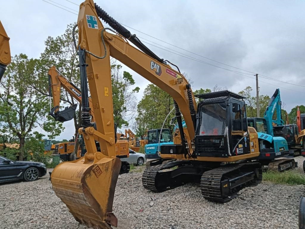 CAT 312 - Pelle sur chenille: photos 1 CAT 312 - Pelle sur chenille: photos 1