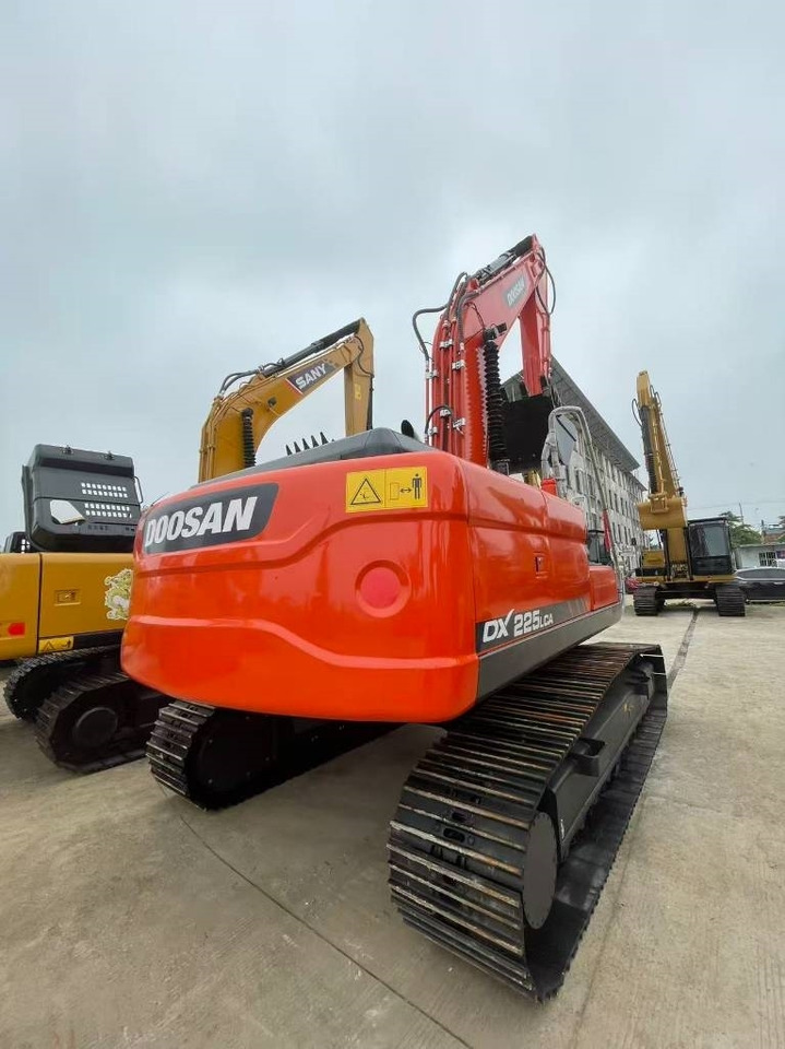 Doosan DX 225 LC  - Pelle sur chenille: photos 4 Doosan DX 225 LC  - Pelle sur chenille: photos 4