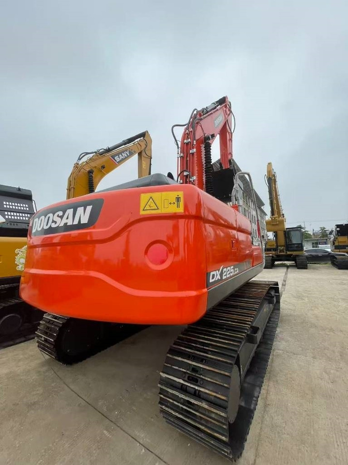 Doosan DX 225 LC  - Pelle sur chenille: photos 3 Doosan DX 225 LC  - Pelle sur chenille: photos 3