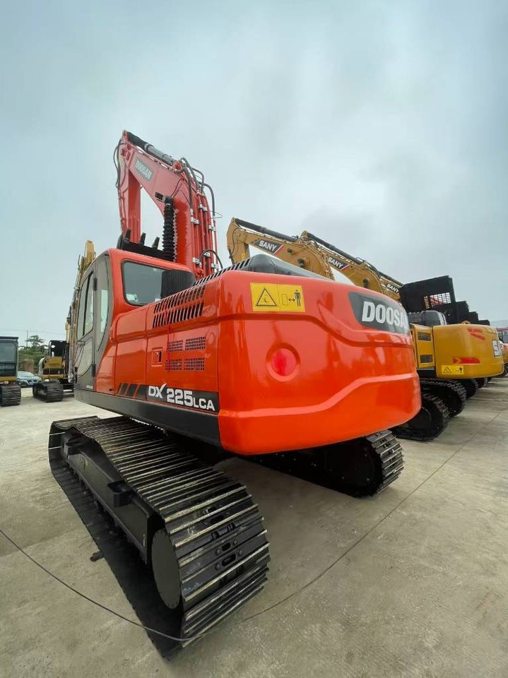 Doosan DX 225 LC  - Pelle sur chenille: photos 1 Doosan DX 225 LC  - Pelle sur chenille: photos 1