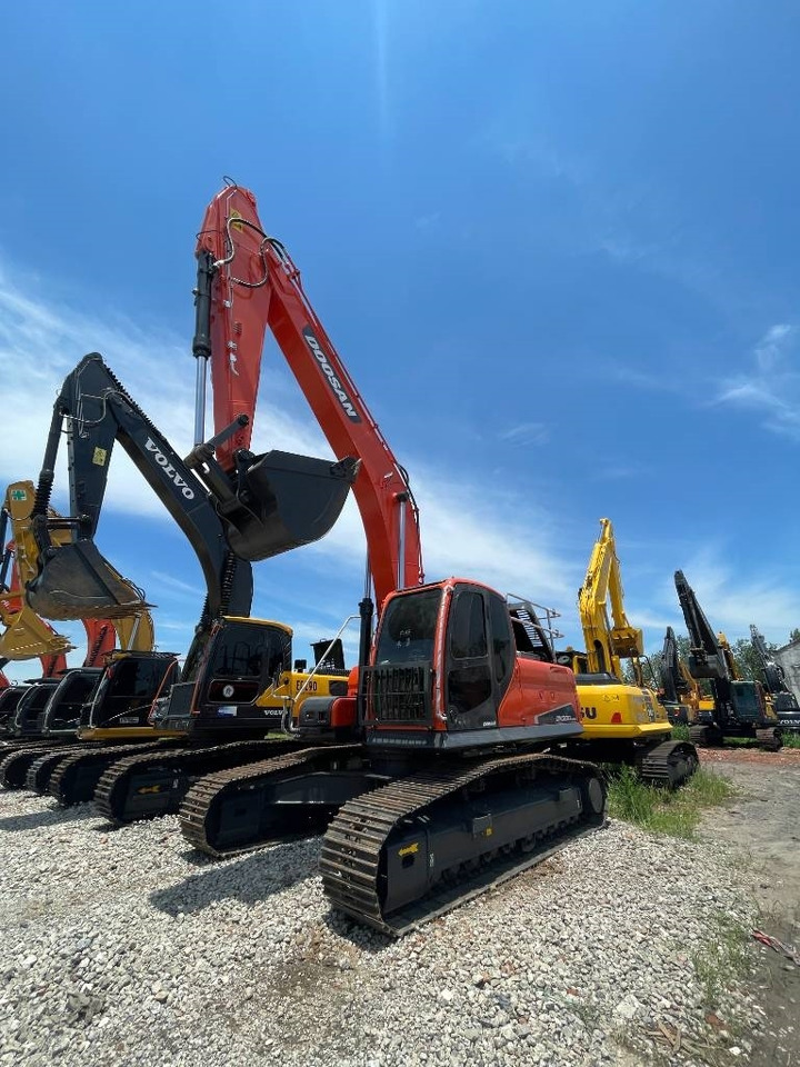 Doosan DX 300 LC - Pelle sur chenille: photos 5 Doosan DX 300 LC - Pelle sur chenille: photos 5