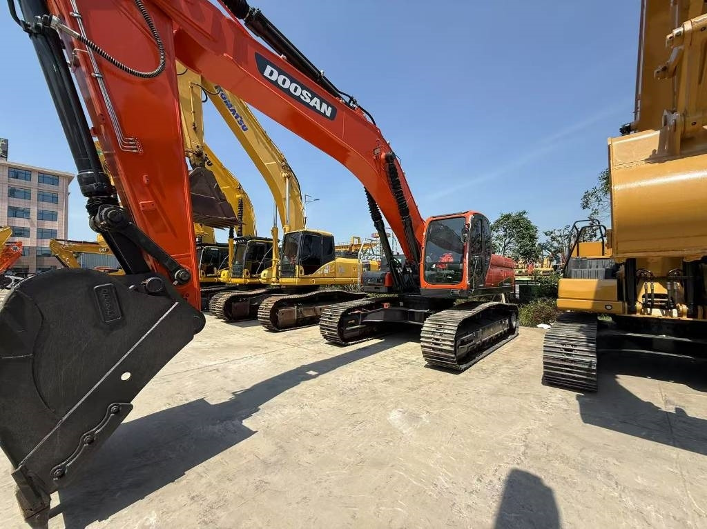 Doosan DX 340  - Pelle sur chenille: photos 3 Doosan DX 340  - Pelle sur chenille: photos 3