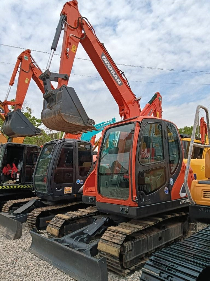 Doosan DX 75  - Pelle sur chenille: photos 2 Doosan DX 75  - Pelle sur chenille: photos 2