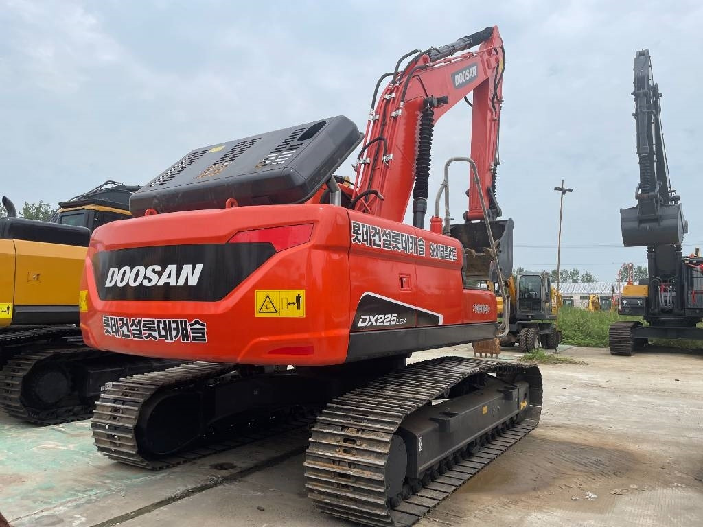 Doosan DX225LCA  - Pelle sur chenille: photos 3 Doosan DX225LCA  - Pelle sur chenille: photos 3
