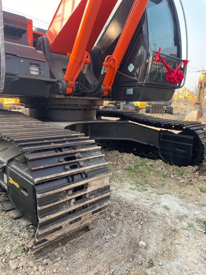 Hitachi ZX 210  - Pelle sur chenille: photos 5 Hitachi ZX 210  - Pelle sur chenille: photos 5