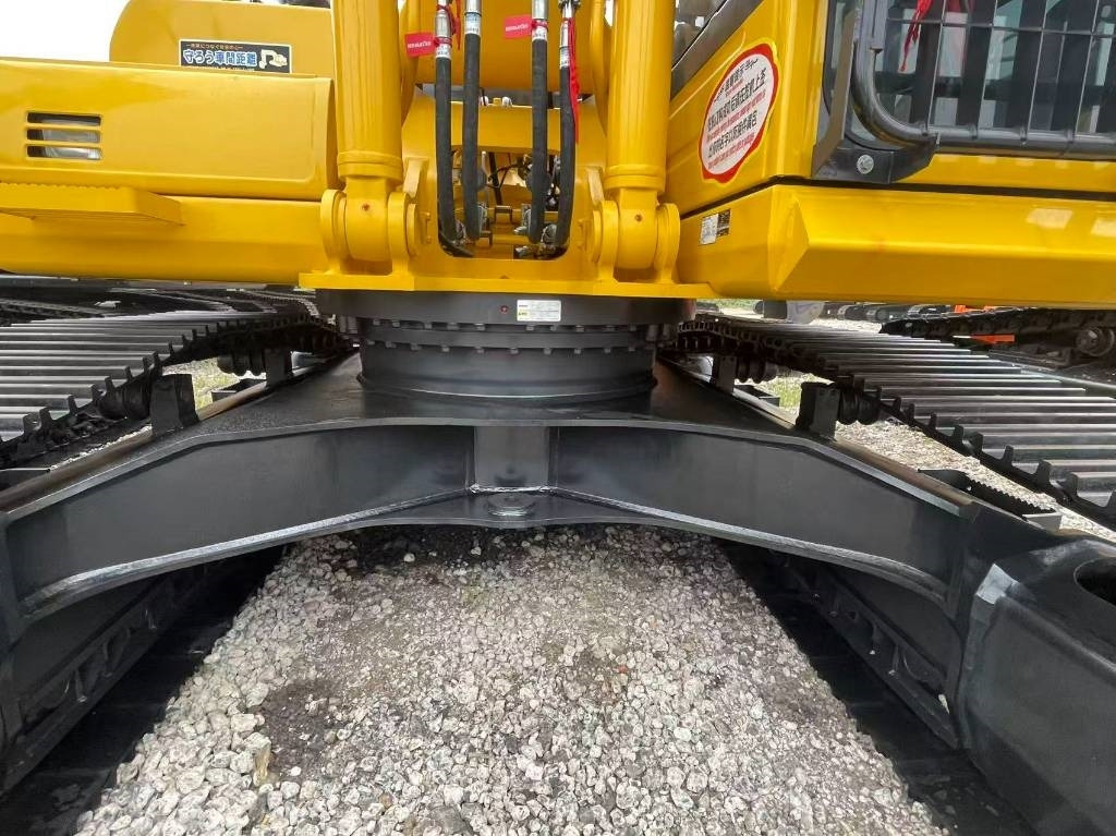Komatsu 360 - Pelle sur chenille: photos 3 Komatsu 360 - Pelle sur chenille: photos 3