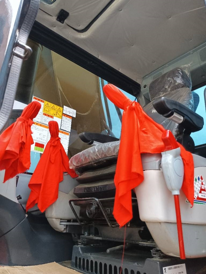 Komatsu PC 350 - Pelle sur chenille: photos 4 Komatsu PC 350 - Pelle sur chenille: photos 4