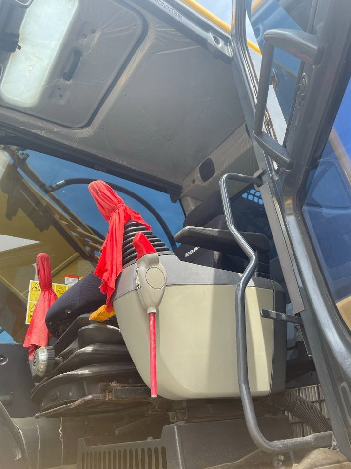 Komatsu PC 350 - Pelle sur chenille: photos 2 Komatsu PC 350 - Pelle sur chenille: photos 2