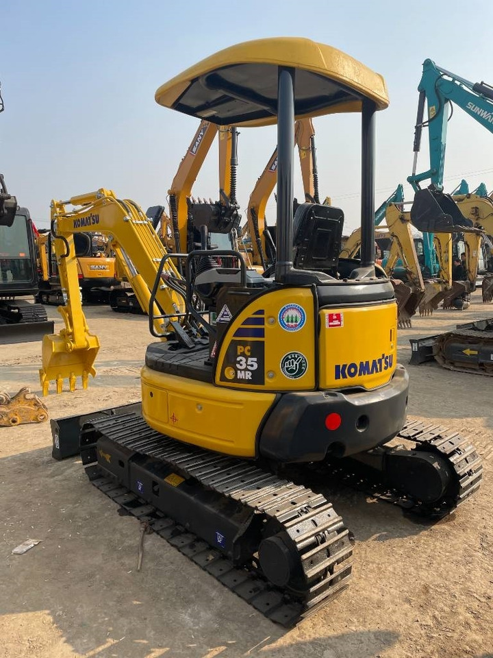 Komatsu PC35 - Mini pelle: photos 2 Komatsu PC35 - Mini pelle: photos 2