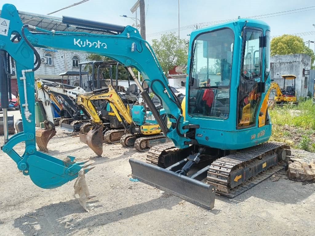 Kubota U 30 - Mini pelle: photos 2 Kubota U 30 - Mini pelle: photos 2