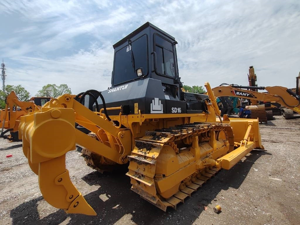 SDLG 16 F - Bulldozer: photos 2 SDLG 16 F - Bulldozer: photos 2