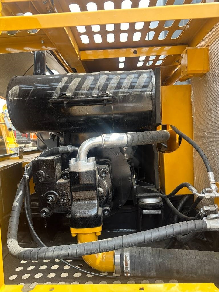 Sany SY 95 C  - Pelle sur chenille: photos 4 Sany SY 95 C  - Pelle sur chenille: photos 4