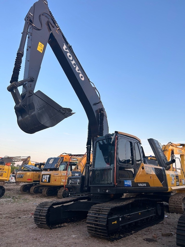 Volvo EC 210 - Pelle sur chenille: photos 1 Volvo EC 210 - Pelle sur chenille: photos 1