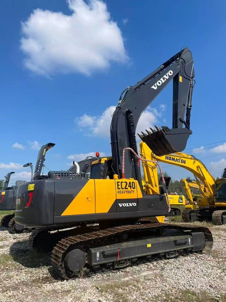 Volvo EC 240  - Pelle sur chenille: photos 5 Volvo EC 240  - Pelle sur chenille: photos 5