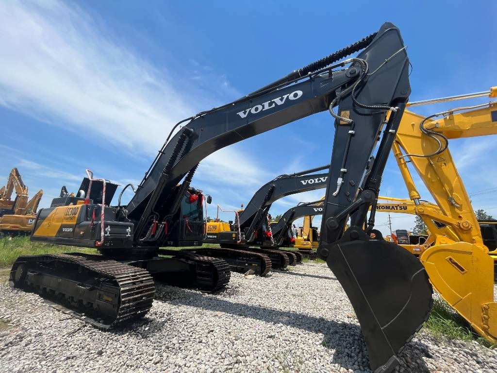 Volvo EC 300 - Pelle sur chenille: photos 4 Volvo EC 300 - Pelle sur chenille: photos 4