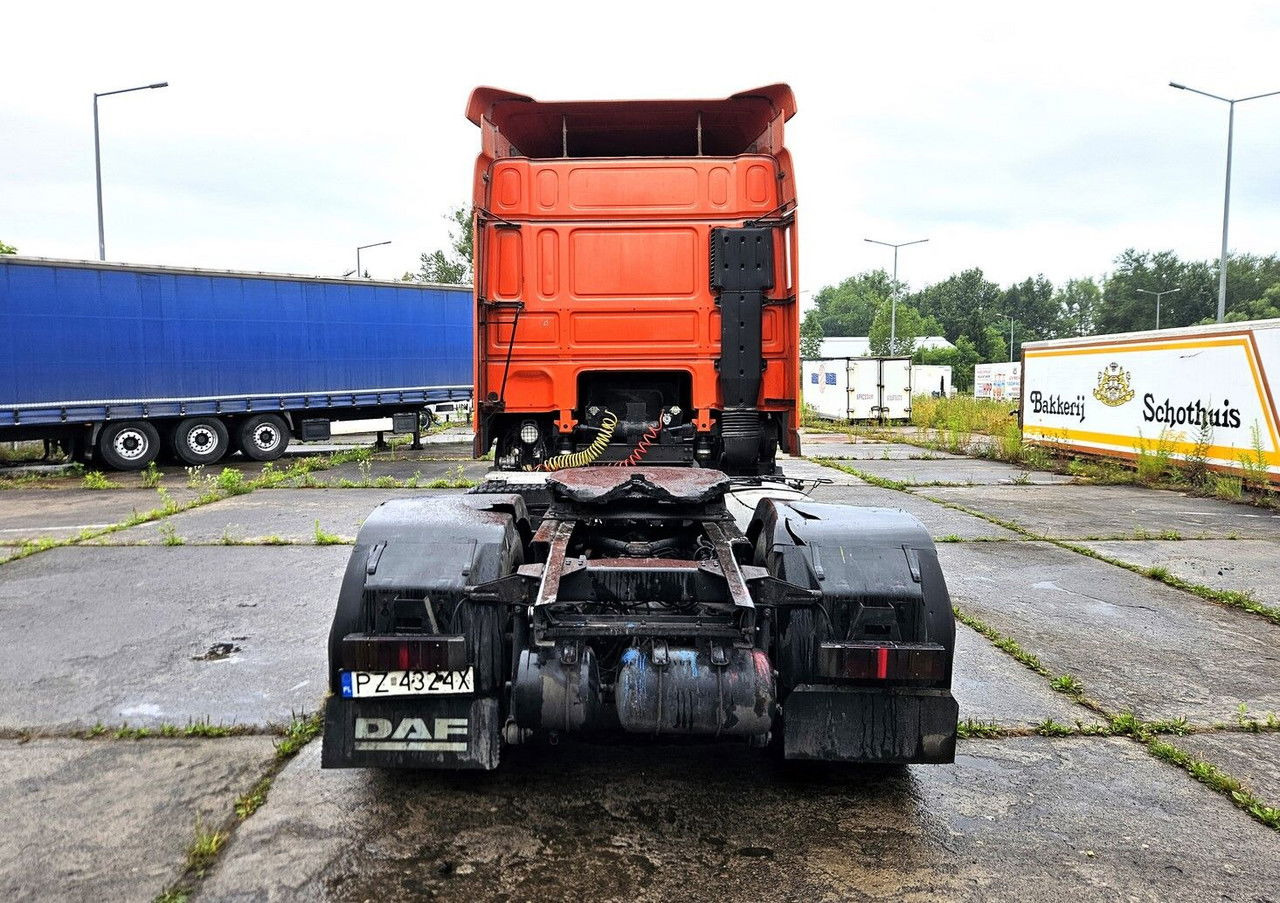 DAF XF 95.430 -2001 - Manual Pump AND Injectors - Euro 2- Manual GEA - Tracteur routier: photos 4 DAF XF 95.430 -2001 - Manual Pump AND Injectors - Euro 2- Manual GEA - Tracteur routier: photos 4