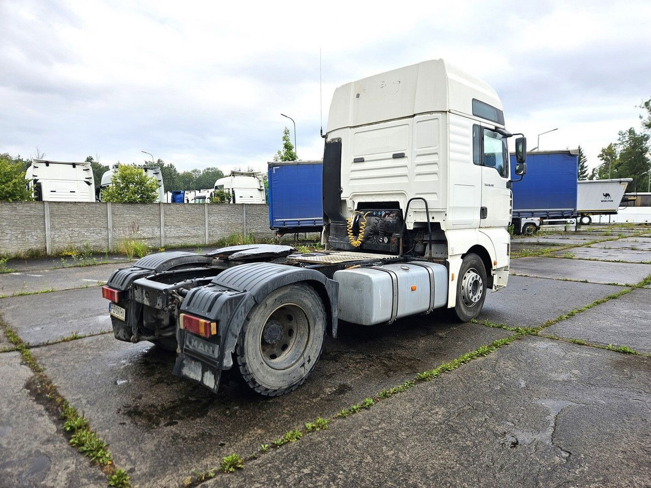 MAN 18.413 FLS - euro 3 manual pump and injectors - manual gearbox - Tracteur routier: photos 4 MAN 18.413 FLS - euro 3 manual pump and injectors - manual gearbox - Tracteur routier: photos 4