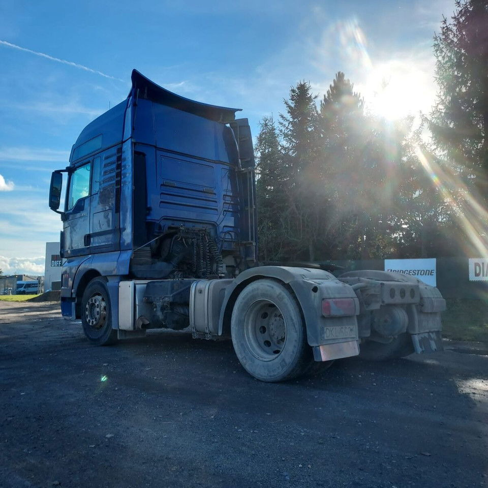 MAN TGX 18.440 -2011- retarder - automatic gearbox - Tracteur routier: photos 3 MAN TGX 18.440 -2011- retarder - automatic gearbox - Tracteur routier: photos 3