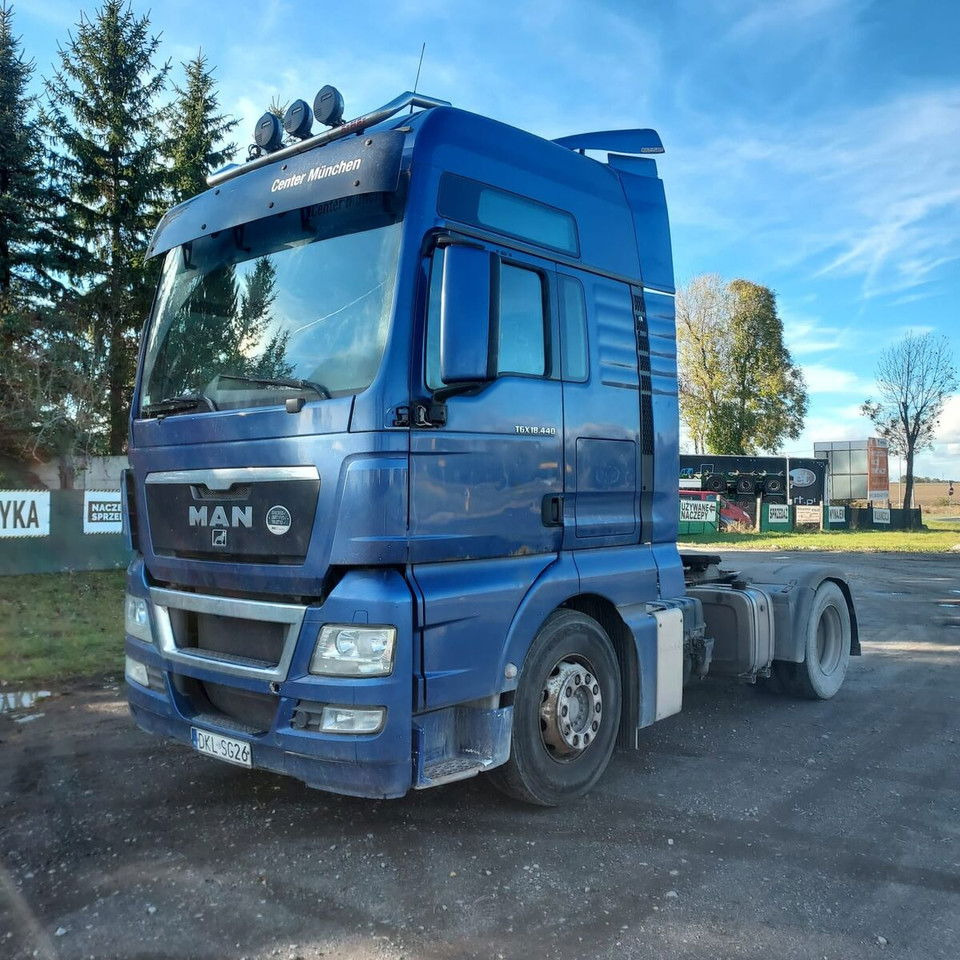 MAN TGX 18.440 -2011- retarder - automatic gearbox - Tracteur routier: photos 1 MAN TGX 18.440 -2011- retarder - automatic gearbox - Tracteur routier: photos 1