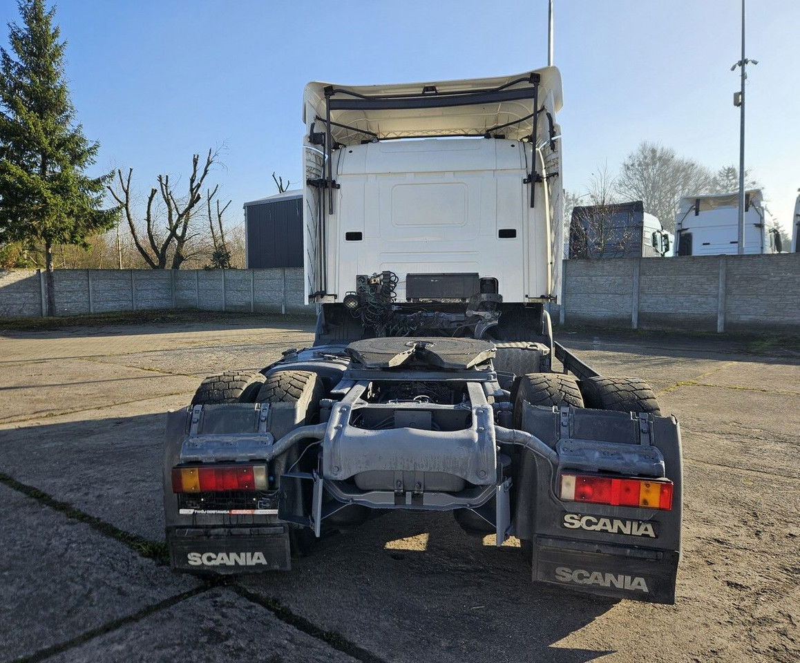 Scania 114 380- manual gearbox 3+3 - crédit-bail Scania 114 380- manual gearbox 3+3: photos 17