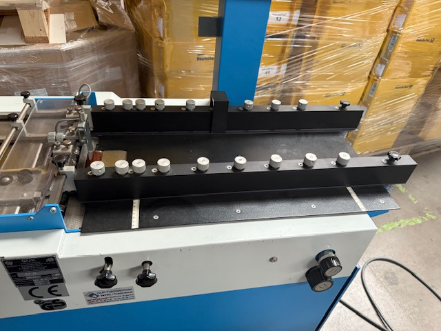 GUK SAF 36 - Plieuse de bureau: photos 3 GUK SAF 36 - Plieuse de bureau: photos 3