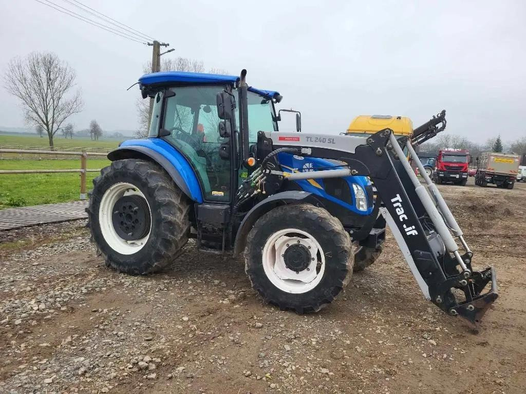New Holand TD, 5.95, + Trac Lift TL 240 SL - Tracteur agricole: photos 2 New Holand TD, 5.95, + Trac Lift TL 240 SL - Tracteur agricole: photos 2