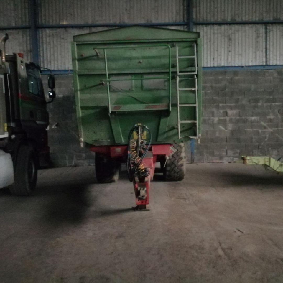 Pronar T, Traktorový náves, 669/1 - Benne agricole: photos 4 Pronar T, Traktorový náves, 669/1 - Benne agricole: photos 4