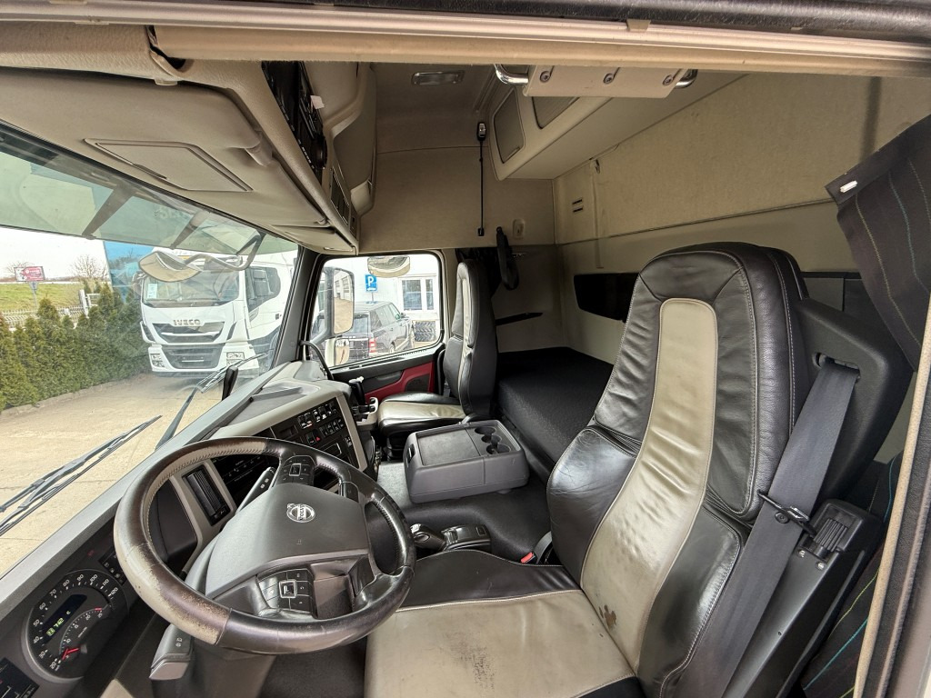 VOLVO FM 500, 2015,  8x4 tridem, S1 - crédit-bail VOLVO FM 500, 2015,  8x4 tridem, S1: photos 13