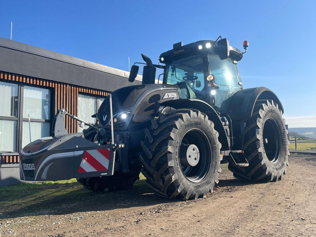 Valtra S, 394, 400HP - Tracteur agricole: photos 1 Valtra S, 394, 400HP - Tracteur agricole: photos 1