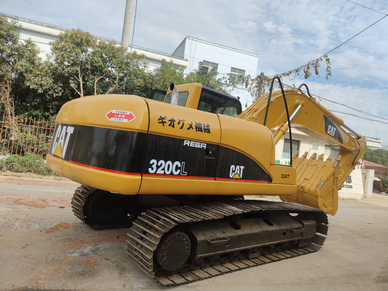 Pelle sur chenille CATERPILLAR 320C: photos 7