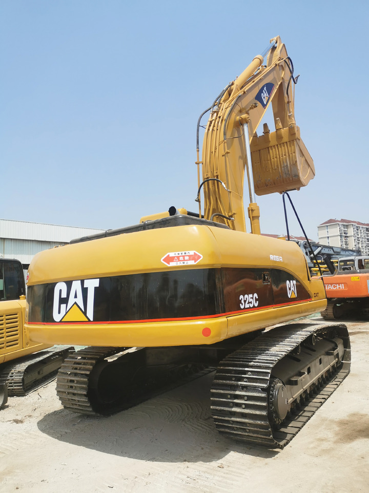 CATERPILLAR 325C - Pelle sur chenille: photos 4 CATERPILLAR 325C - Pelle sur chenille: photos 4